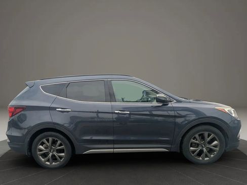 Used 2017 Hyundai Santa Fe Sport FWD image 5