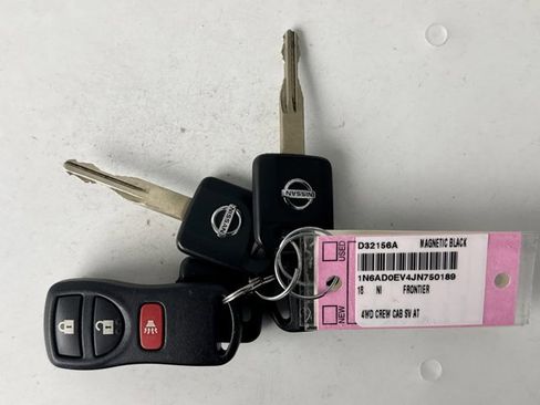 Used 2018 Nissan Frontier SV w/ Value Truck Package AWD/4WD image 10