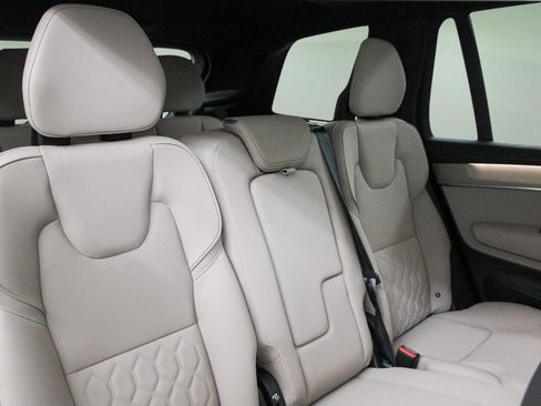 New 2026 Volvo XC90 B5 Core AWD/4WD image 28