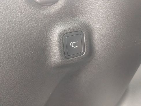 New 2026 Jeep Compass Limited w/ Sun, Sound & Navigation Group image 32