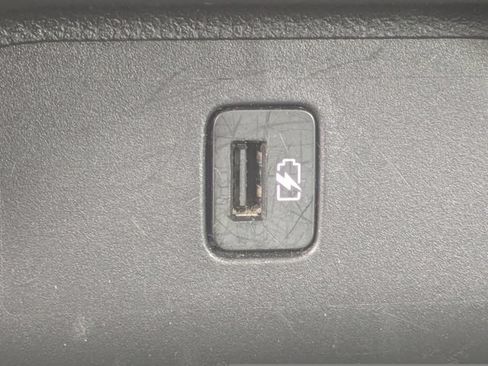 Used 2024 Nissan Sentra SV FWD image 14