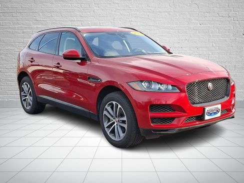 Used 2020 Jaguar F-PACE Premium image 3