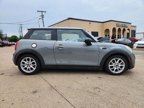 Used 2017 MINI Cooper S FWD image 6
