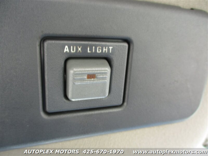 Used 1998 GMC Savana 1500 RWD image 23