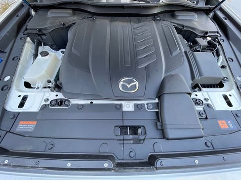 Used 2025 MAZDA CX-70 3.3 Turbo w/ Preferred Package AWD/4WD image 34