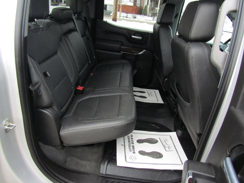 Used 2021 GMC Sierra 1500 SLT image 17