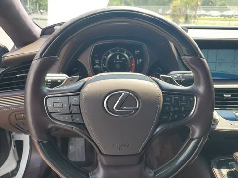 Used 2018 Lexus LS 500 w/ Interior Upgrade Package RWD image 28