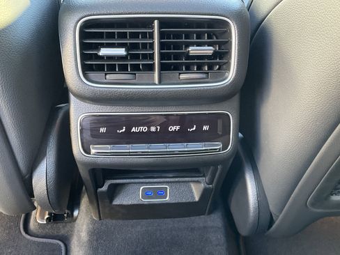 Certified 2025 Mercedes-Benz GLS 450 4MATIC image 43