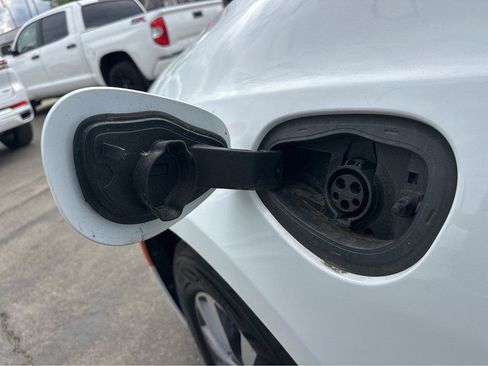 Used 2020 Chrysler Pacifica Limited w/ Advanced Safetytec Group image 44