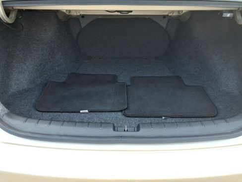 Used 2014 Honda Accord EX-L image 18