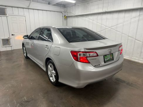 Used 2012 Toyota Camry SE image 7