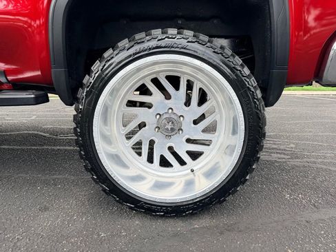 Used 2019 GMC Sierra 1500 SLT w/ SLT Premium Plus Package AWD/4WD image 10