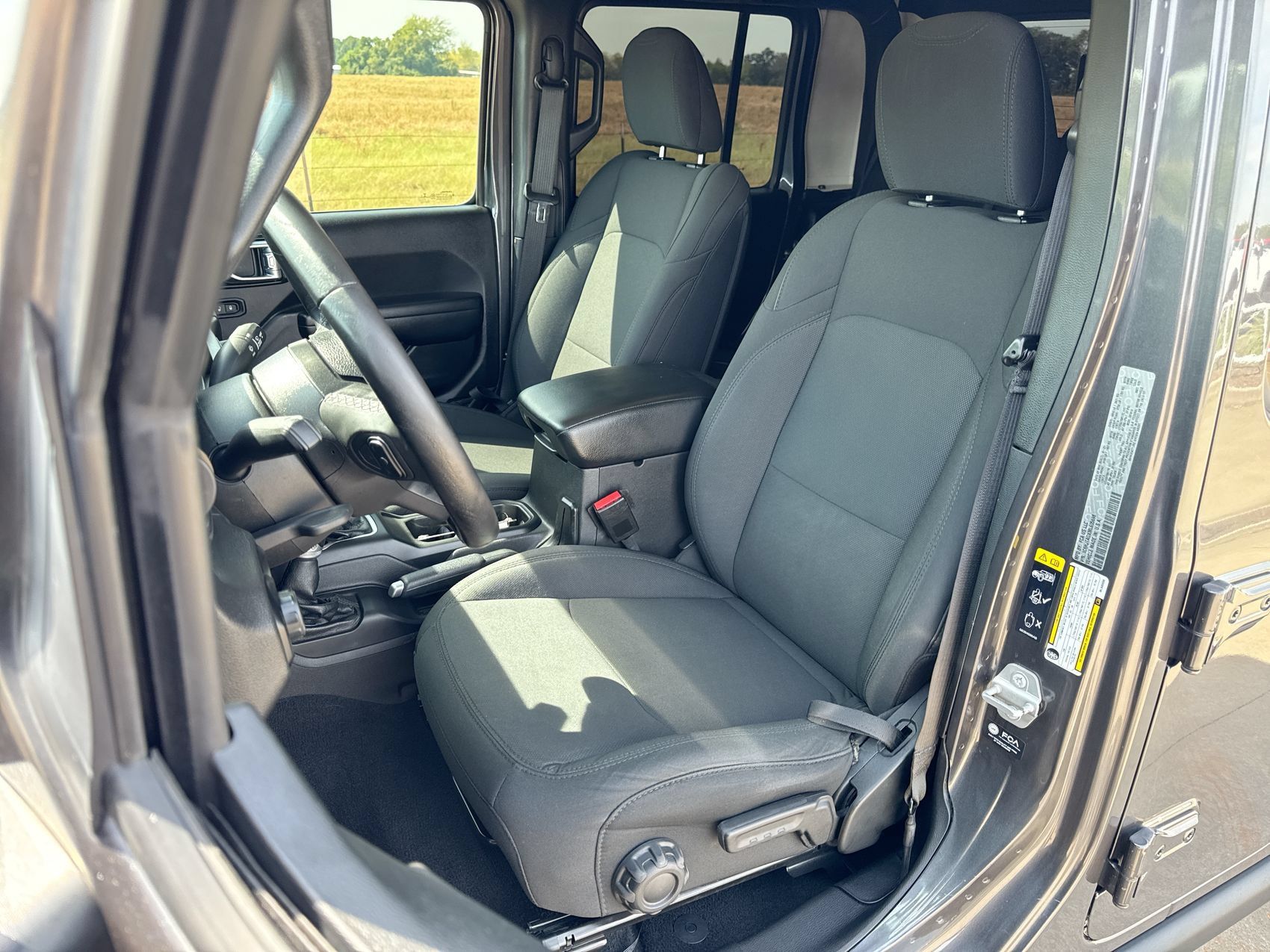 Used 2021 Jeep Gladiator Sport AWD/4WD image 11