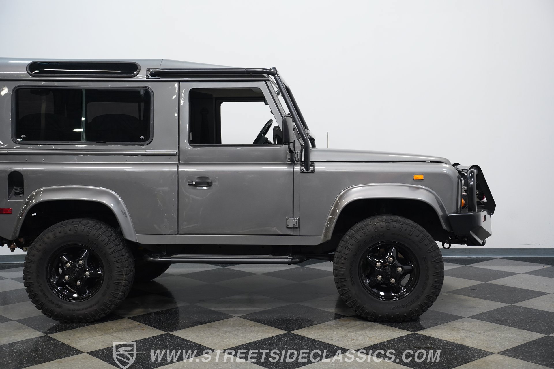 Used 1997 Land Rover Defender 90 AWD/4WD image 29