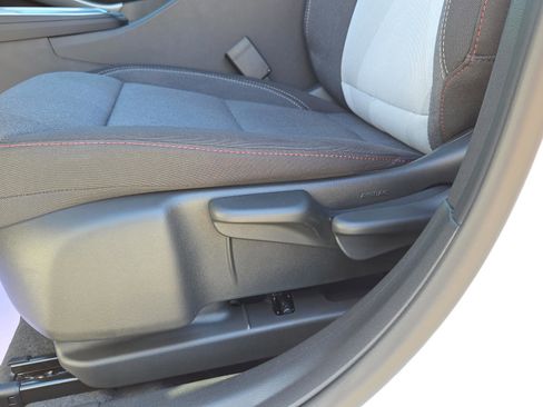 New 2026 Chevrolet Trax RS w/ Driver Confidence Package image 14