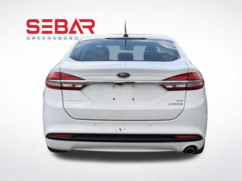 Used 2018 Ford Fusion SE w/ Equipment Group 602A FWD image 9