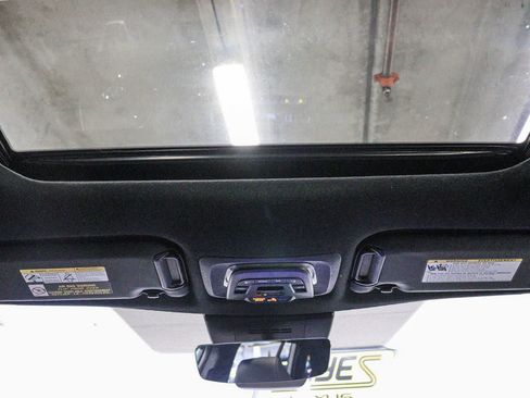 Used 2024 Toyota Corolla Cross AWD Hybrid w/ Convenience Package image 13