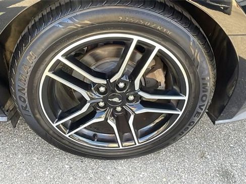 Used 2020 Ford Mustang Premium image 26