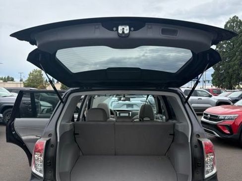 Used 2010 Subaru Forester 2.5X Premium w/ Popular Equipment Group 1A AWD/4WD image 12