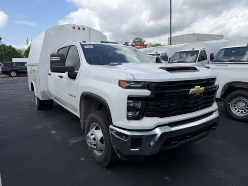 New 2026 Chevrolet Silverado 3500 W/T w/ WT Convenience Package AWD/4WD image 2