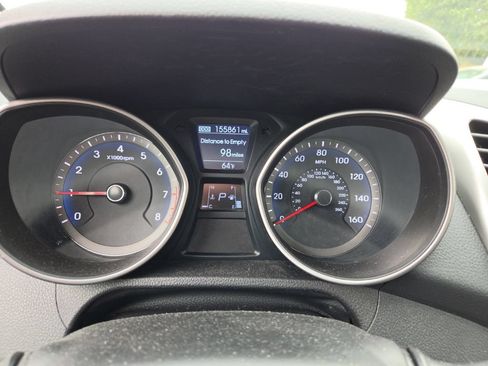 Used 2015 Hyundai Elantra GT FWD image 12