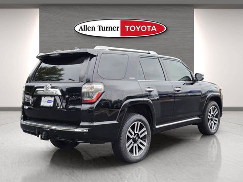 Used 2024 Toyota 4Runner Limited image 6