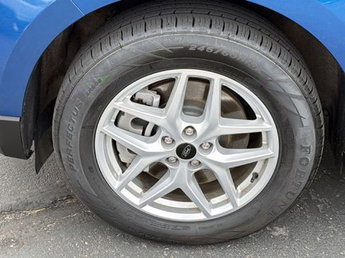 Used 2024 Ford Edge SEL image 9