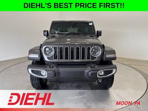 New 2026 Jeep Wrangler Unlimited Sahara AWD/4WD image 2