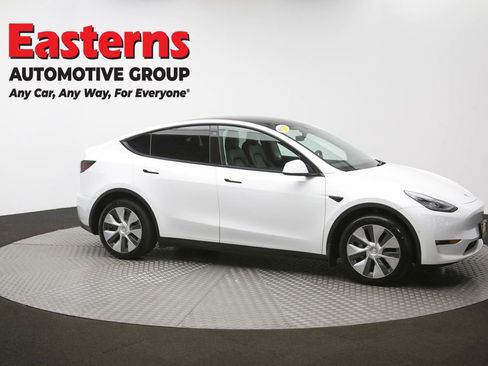 Used 2022 Tesla Model Y Long Range AWD/4WD image 45