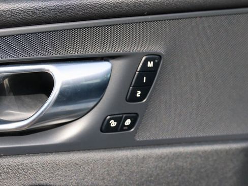 Used 2023 Volvo XC60 B5 Plus w/ Climate Package image 14