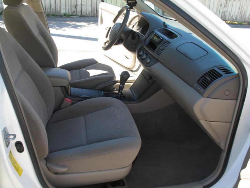 Used 2005 Toyota Camry LE FWD image 20