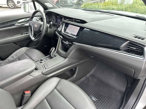 Used 2020 Cadillac XT6 Premium Luxury image 28