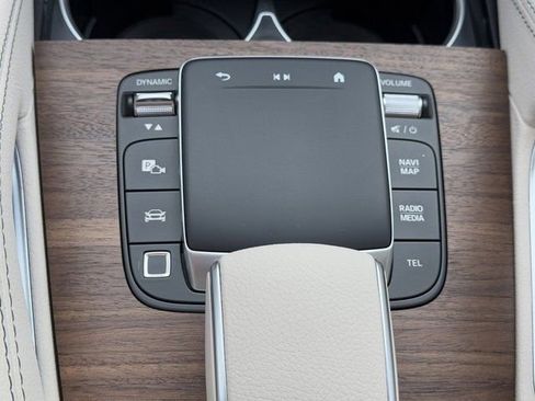 Used 2025 Mercedes-Benz GLS 450 4MATIC image 32
