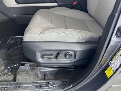 New 2026 Toyota Tundra Limited AWD/4WD image 19