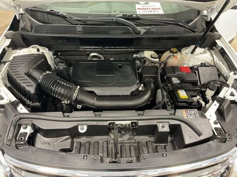 Used 2023 GMC Acadia SLE w/ LPO, Floor Liner Package AWD/4WD image 22