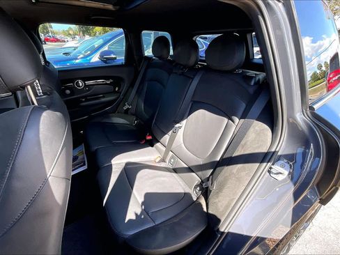 Used 2019 MINI Cooper Clubman S image 26