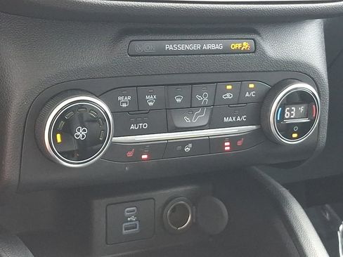 Certified 2020 Ford Escape SEL FWD image 17