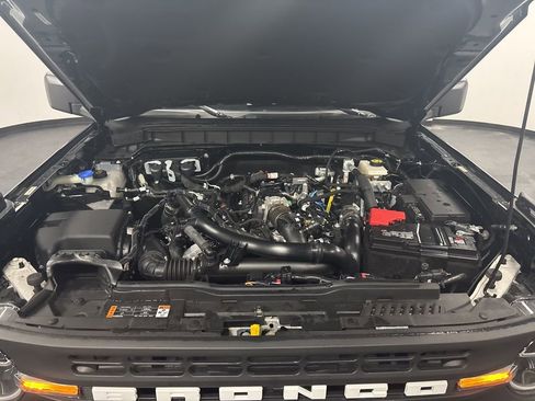 Used 2023 Ford Bronco Black Diamond image 15