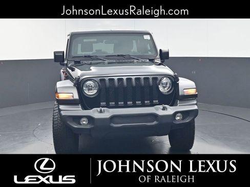 Used 2019 Jeep Wrangler Unlimited Sport AWD/4WD image 4