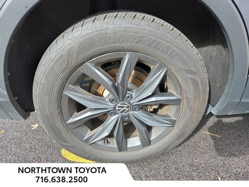 Used 2024 Volkswagen Tiguan Wolfsburg Edition image 6
