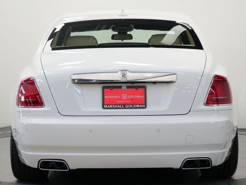 Used 2013 Rolls-Royce Ghost RWD image 8