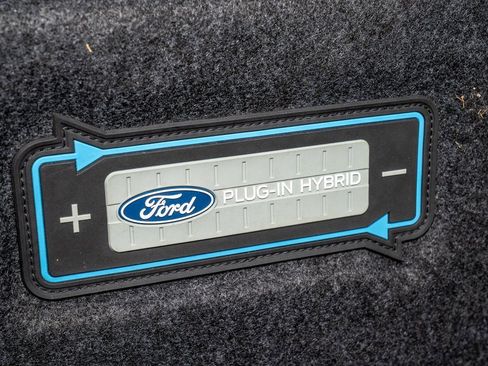 Used 2020 Ford Fusion Energi Titanium image 6