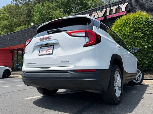 Used 2023 GMC Terrain SLE w/ Driver Convenience Package AWD/4WD image 13