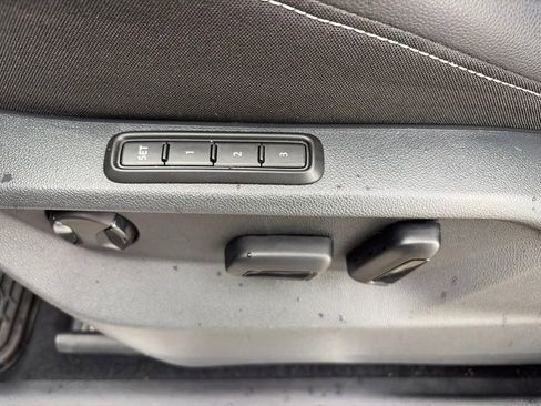 Used 2022 Volkswagen Tiguan SEL R-Line AWD/4WD image 52