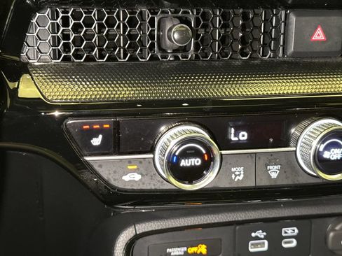 Certified 2024 Honda CR-V EX-L image 27