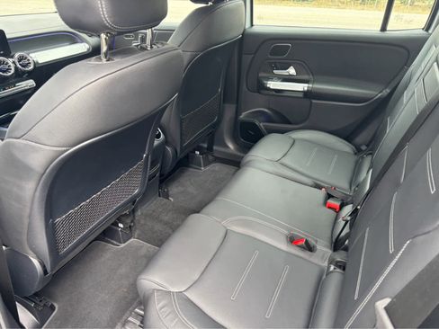 Used 2024 Mercedes-Benz GLB 35 AMG 4MATIC image 22