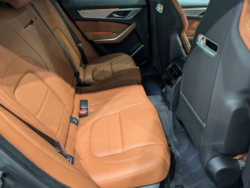 New 2026 Jaguar F-PACE R-Dynamic S image 21