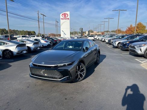 New 2026 Toyota Crown XLE image 1