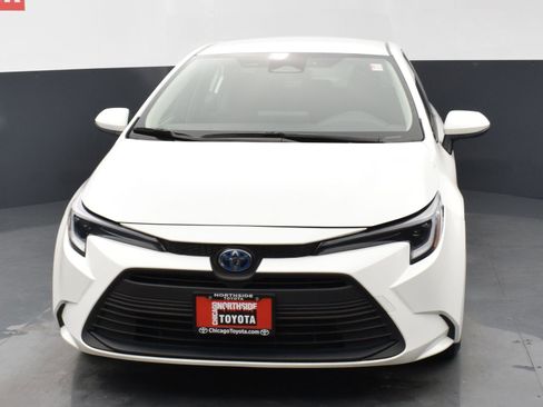 Used 2024 Toyota Corolla LE image 7
