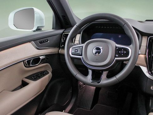 New 2026 Volvo XC90 B5 Core w/ Protection Package Premier AWD/4WD image 29